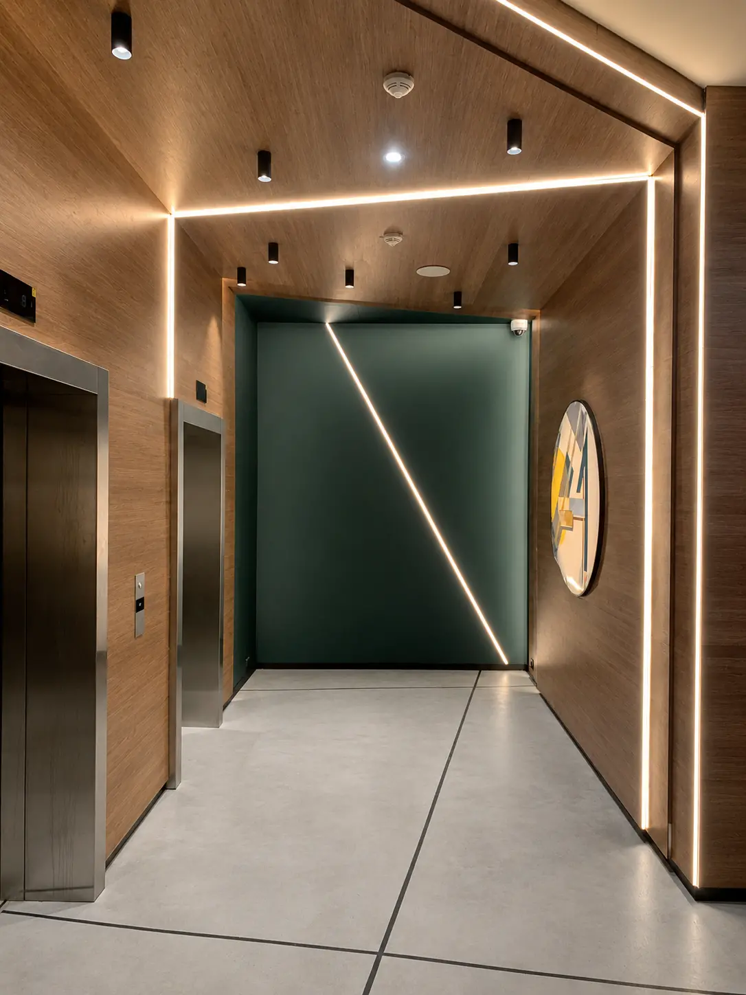 NOVOTEL. Лифтовый холл 1